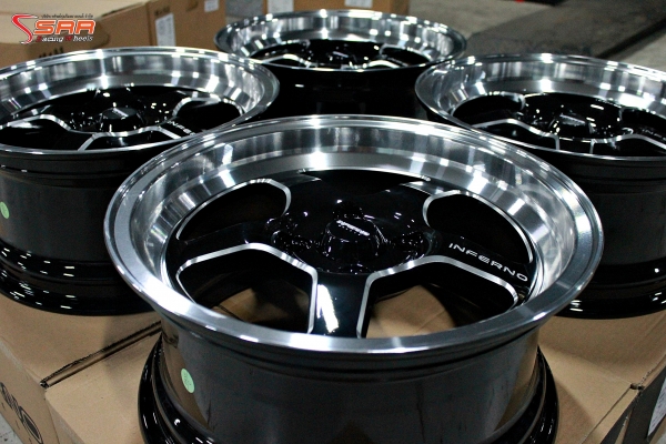 WELD INFERNO 15X7 ET35 4H100 GLOSS BLACK