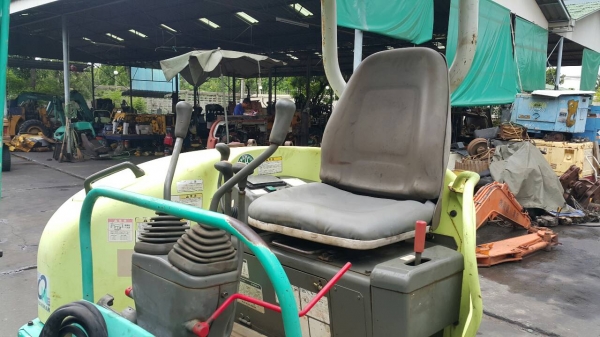 ขาย รถขุด YANMAR รุ่น VIO30 มือสองญี่ปุ่น สวยพร้อมใช้งาน มือถือ/LINE ID : 0818753444