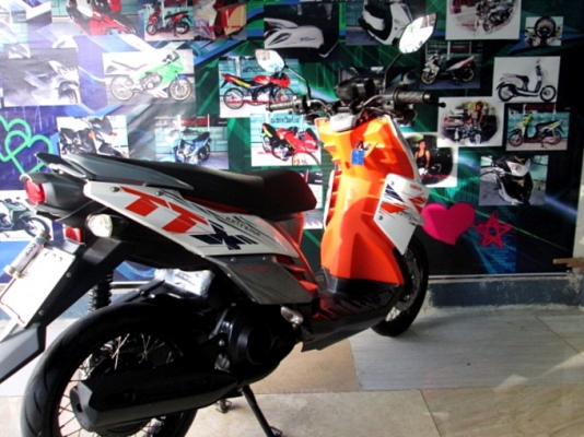 TTX  สีขาวส้ม เครื่องยนต์เดิมๆจากศูนย์ ระบบหัวฉีดประหยัดนํ้ามัน ราคาเบาๆ แถม 3 รายการ