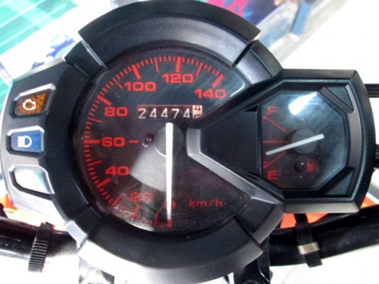 TTX  สีขาวส้ม เครื่องยนต์เดิมๆจากศูนย์ ระบบหัวฉีดประหยัดนํ้ามัน ราคาเบาๆ แถม 3 รายการ