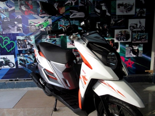 TTX  สีขาวส้ม เครื่องยนต์เดิมๆจากศูนย์ ระบบหัวฉีดประหยัดนํ้ามัน ราคาเบาๆ แถม 3 รายการ