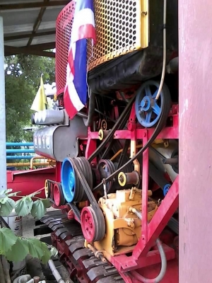 ขายรถเกี่ยวข้าว ศักดิ์พัฒนา อุ้ม2.5ตัน เครื่อง175แรง 6BG1 โซ่ใหม่ ตัวเดิน10 ปั้ม23 ช่วงล่างดี ทำงานคล่อง สภาพพร้อมใช้งาน ราคา550,000 สนใจโทร 090-8588220คุณนะ 093-3258446คุณบิว หรือเข้าดูสินค้าอื่นๆได้ที่ www.narong2truck.com หรือ www.truck.in.th/498 หรือเ