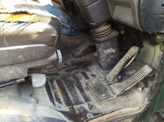 รถโม่ปูน HINO  เครื่องHO7D โม่3คิว