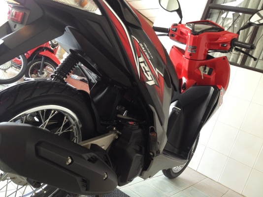 Click125i รองTop วิ่ง7000 ปี57 (ของแถม 4 รายการ) Click125i รองTop วิ่ง7000 ปี57 (ของแถม 4 รายการ)