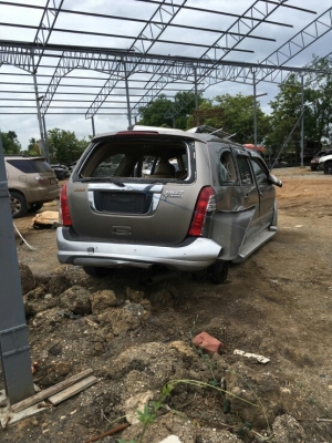 ซากมิวเซเว่นรื้อเเยกขายอะไหลทุกอย่างทั้งคันมีหลายรุ่นเก๋งเเละกระบะถอดเเยกขายอะไหลทุกครน