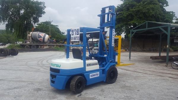 ขายยก3ตันรถนอกเสา4.5เมตร