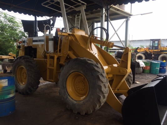 ขายรถตัก KOMATSU510 สนใจติดต่อ คุณรัตนศักดิ์ 081-7621704