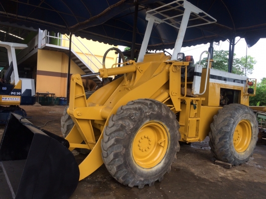 ขายรถตัก KOMATSU510 สนใจติดต่อ คุณรัตนศักดิ์ 081-7621704