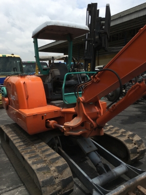 ขายรถขุดแบคโฮ Hitachi EX40 สภาพสวย จากญี่ปุ่น พร้อมใช้งาน