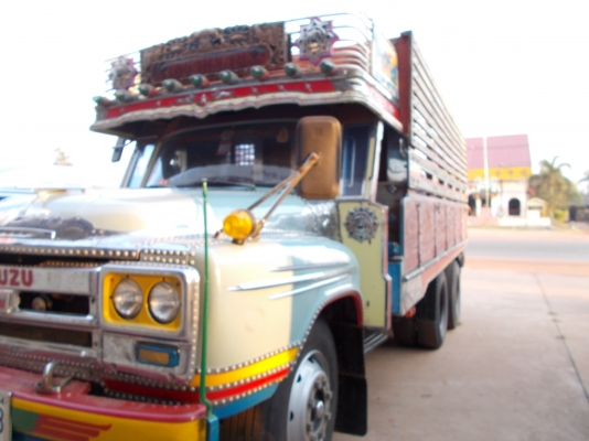 ขายรถบรรทุก  10 ล้อ  หัวยาว  สภาพสวย  0934566556