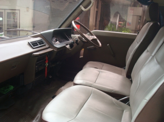 รถตู้สวยพร้อมใช้