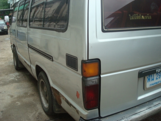 รถตู้สวยพร้อมใช้