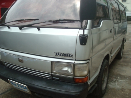 รถตู้สวยพร้อมใช้