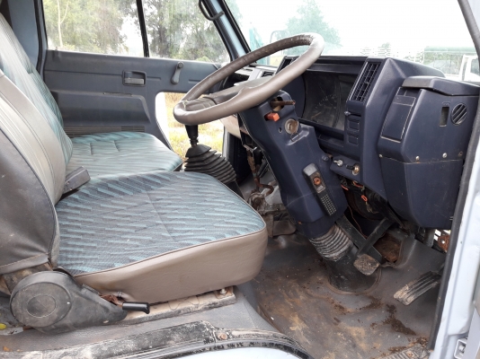 ขายด่วนรถ6ล้อดั้มเครือง110แรงรถสวยดั้มยาว2.95เมตรยางดี