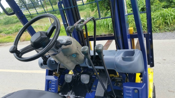 ขายด่วนรถยกKOMATSU FG10-17ยก1.5ตันเสาสูง3เมตรยางตัน4เส้นรถนอกนำเข้ายังไม่เคยใช้งานในเมืองไทยเลย