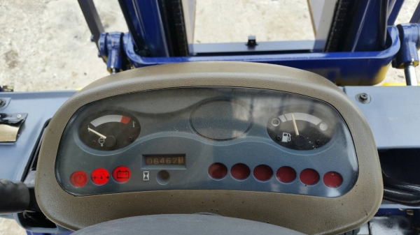 ขายด่วนรถยกKOMATSU FG10-17ยก1.5ตันเสาสูง3เมตรยางตัน4เส้นรถนอกนำเข้ายังไม่เคยใช้งานในเมืองไทยเลย