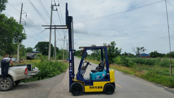 ขายด่วนรถยกKOMATSU FG10-17ยก1.5ตันเสาสูง3เมตรยางตัน4เส้นรถนอกนำเข้ายังไม่เคยใช้งานในเมืองไทยเลย