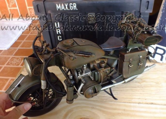 ขายโมเดลสังกะสีรถคลาสสิค งานสวยหายากน่าสะสม