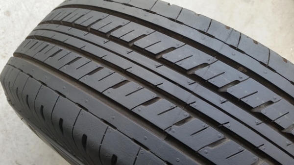 ขายยางป้ายแดง215/70/15 ปี 0716 BEIDGESTONE R611  4 เส้น