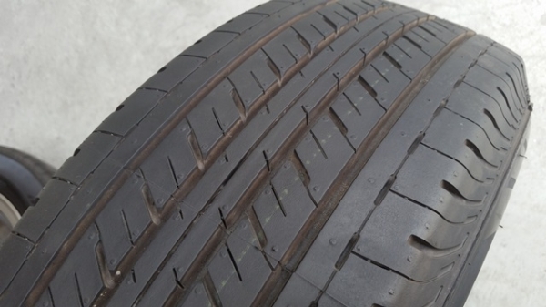 ขายยางป้ายแดง215/70/15 ปี 0716 BEIDGESTONE R611  4 เส้น