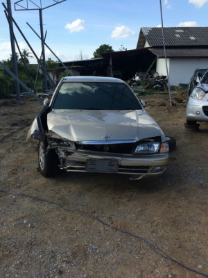 ซากนิสสันซันนี้ถอดเเยกขายอะไหลทุกอย่างทั้งคันมีหลายรุ่นทั้งเก๋งเเละกระบะเเยกขายทุกคัน