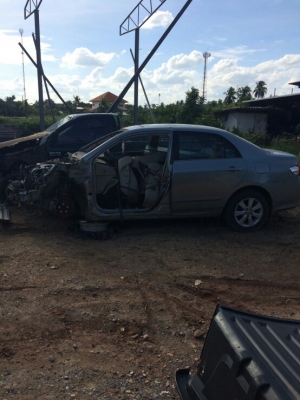 ซากออติดเครื่อง1600เเยกขายอะไหลทุกอย่างทั้งคันมีหลายรุ่นเก๋งเเละกะบะใหม่เเละเก่าเเยกขายทุกคัน