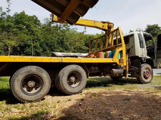 รถฮีโน่ 10 ล้อ ท้ายลาด FM226 / 220 แรงม้า.   สนใจติดต่อ  081 - 6079515