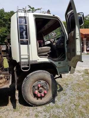 รถฮีโน่ 10 ล้อ ท้ายลาด FM226 / 220 แรงม้า.   สนใจติดต่อ  081 - 6079515