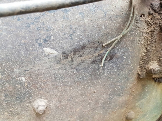 รถฮีโน่ 10 ล้อ ท้ายลาด FM226 / 220 แรงม้า.   สนใจติดต่อ  081 - 6079515