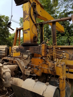 รถฮีโน่ 10 ล้อ ท้ายลาด FM226 / 220 แรงม้า.   สนใจติดต่อ  081 - 6079515