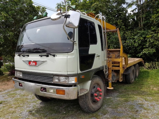 รถฮีโน่ 10 ล้อ ท้ายลาด FM226 / 220 แรงม้า.   สนใจติดต่อ  081 - 6079515