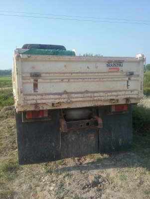 รถฮีโน่ 6 ล้อดั้ม 150 แรงม้า. ปี 56.  ( รถวิ่ง 58,xxx กม. )    สนใจติดต่อ  081 - 6079515