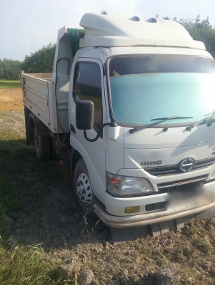 รถฮีโน่ 6 ล้อดั้ม 150 แรงม้า. ปี 56.  ( รถวิ่ง 58,xxx กม. )    สนใจติดต่อ  081 - 6079515