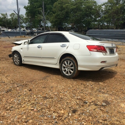 ซากคัมรี่ 2.0 ถอดเเยกขายอะไหลทุกอย่างทั้งหมดมีหลายรุ่นเก๋งเเละกระบะถอดเเยกขายทุกคัน