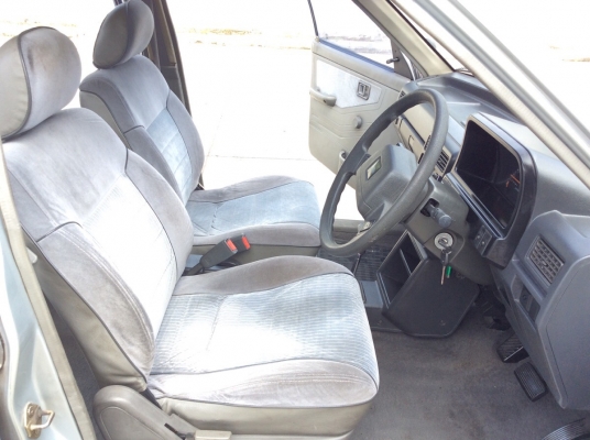 ขายรถ ฟอร์ด เฟสติว่า 5ประตู ปี95 เครื่อง 1.4 เกียร์ออโต้ เพาเวอร์ กระจกไฟฟ้า ภายในสวยเดิมๆเบาะสวยเดิมสะอาด แอร์เย็นฉ่ำ ตัวถังไม่มีชนสีมีริ้วรอยบ้าง เครื่องดี เกียร์ดีมาก ช่วงล่างนิ่ม รถขับดีพร้อมใช้ครับ ขายรถ ฟอร์ด เฟสติว่า 5ประตู ปี95 เครื่อง 1.4 เกียร์ออโต้ เพาเวอร์ กระจกไฟฟ้า ภายในสวยเดิมๆเบาะสวยเดิมสะอาด แอร์เย็นฉ่ำ ตัวถังไม่มีชนสีมีริ้วรอยบ้าง เครื่องดี เกียร์ดีมาก ช่วงล่างนิ่ม รถขับดีพร้อมใช้ครับ