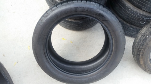 ขายยาง235/50/18 ปี 13 GOODYEAR F1 4  เส้น