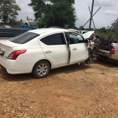 ซากนิสสันอเมล่าถอดเเยกขายอะไหลทุกอย่างทั้งคันมีหลายรุ่นเก๋งเเละกระบะเเยกขายทุกคัน