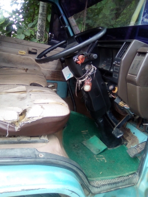 รถอีซซุดั้ม NKR  3คิวปี33