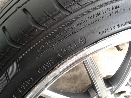 ขอบ17นิ้ว4รู100 พร้อมยาง สวยๆ 4 ล้อ ราคา 6900 บาท ขอบ17นิ้ว4รู100 พร้อมยาง สวยๆ 4 ล้อ ราคา 6900 บาท