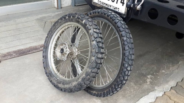 ขายล้อวิบาก ดีแทรกเกอร์ 250 หรือ KLX 250 สภาพสวยดอกยางเหลือๆ