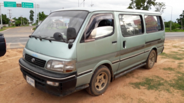 TOYOTA HIACE 3L ดีเซล