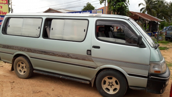 TOYOTA HIACE 3L ดีเซล