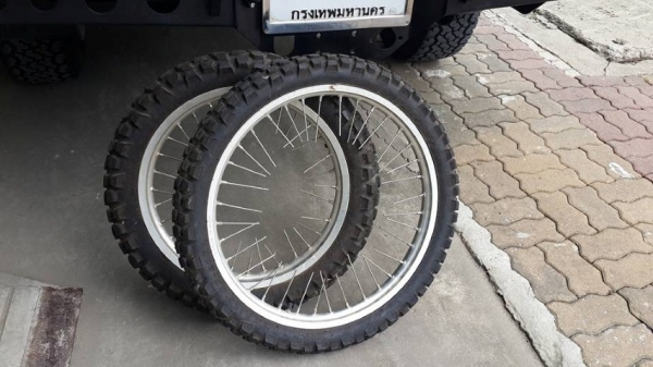 ขายล้อวิบาก หน้า หลัง CRF 250 สภาพสวยๆ