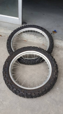 ขายล้อวิบาก หน้า หลัง CRF 250 สภาพสวยๆ