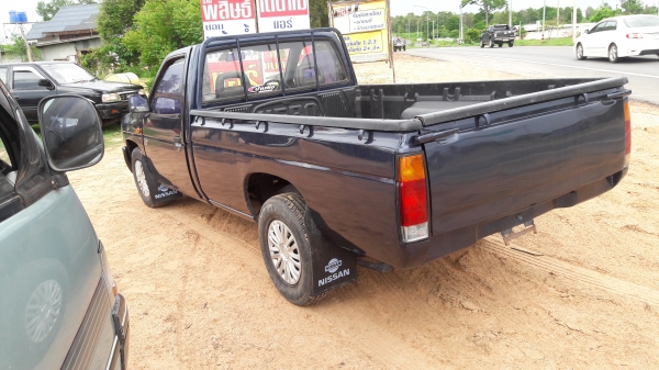 NISSAN BIG M 2.5 ปี2539 ราคา87000