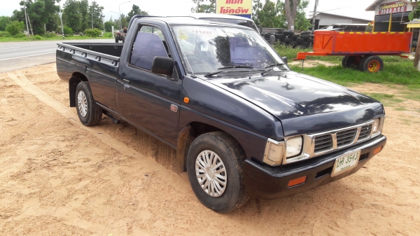 NISSAN BIG M 2.5 ปี2539 ราคา87000