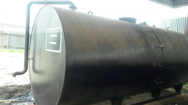 ถัง 15,000 ลิตร สภาพใหม่มาก การันตีจากร้านวินิตร มีใบเดียวครับ 65,000 บาท มาก่อนรับไปก่อนครับ ถัง 15,000 ลิตร สภาพใหม่มาก การันตีจากร้านวินิตร มีใบเดียวครับ 65,000 บาท มาก่อนรับไปก่อนครับ