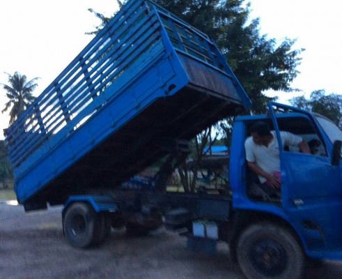 หกล้อ เครือง โตโยต้า 3B-100แรง ดี้มเกษตร สภาพพร้อมใช้งาน ทะเบียนพร้อมโอน ราคา 160,000บ ถูกว่าอีแต๋น