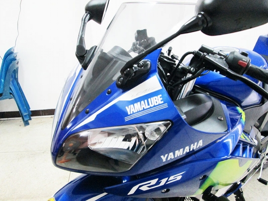 (โอนฟรี) ขาย Yamaha R15 ปลายปี 2015 ไมล์แท้ 3575 กม ลาย movistar สภาพสวยเดิมๆ แรงด้วยขุมกำลัง  150CC บิดติดมือ มีกุญแจแท้ 2 ดอก