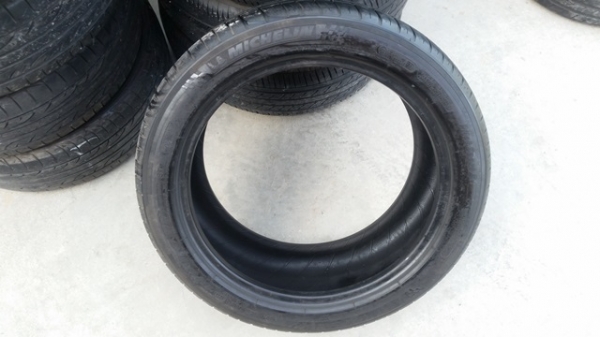 ขายยาง235/45/18 ปี 13 MICHERLIN Prilot3 4 เส้น